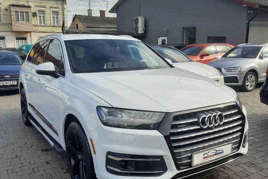 Продам Audi Q7 Premium Plus 2018 года в Черновцах