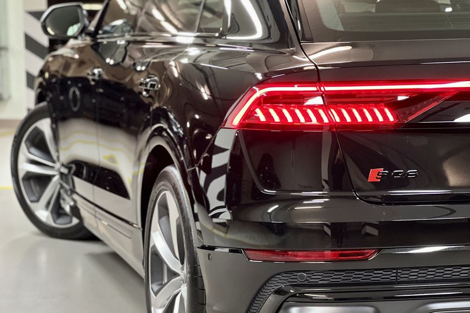 Продам Audi SQ 8 2023 года в Киеве