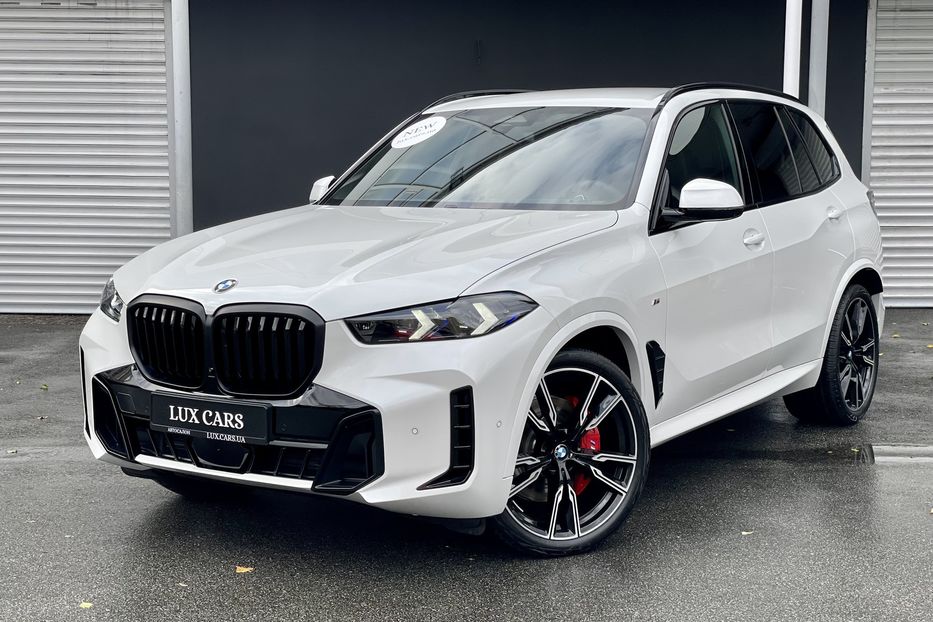 Продам BMW X5 M 40i NEW 2023 года в Киеве