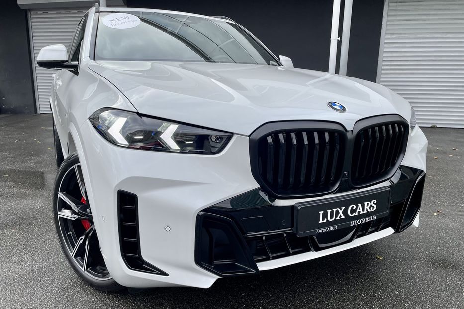 Продам BMW X5 M 40i NEW 2023 года в Киеве