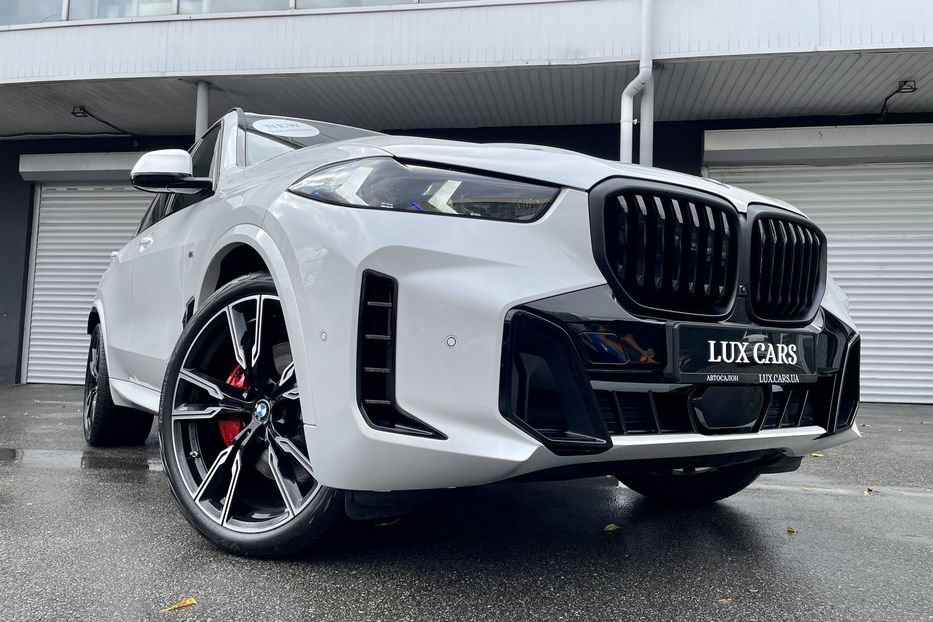 Продам BMW X5 M 40i NEW 2023 года в Киеве