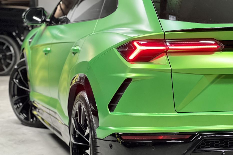 Продам Lamborghini Urus 2020 года в Киеве