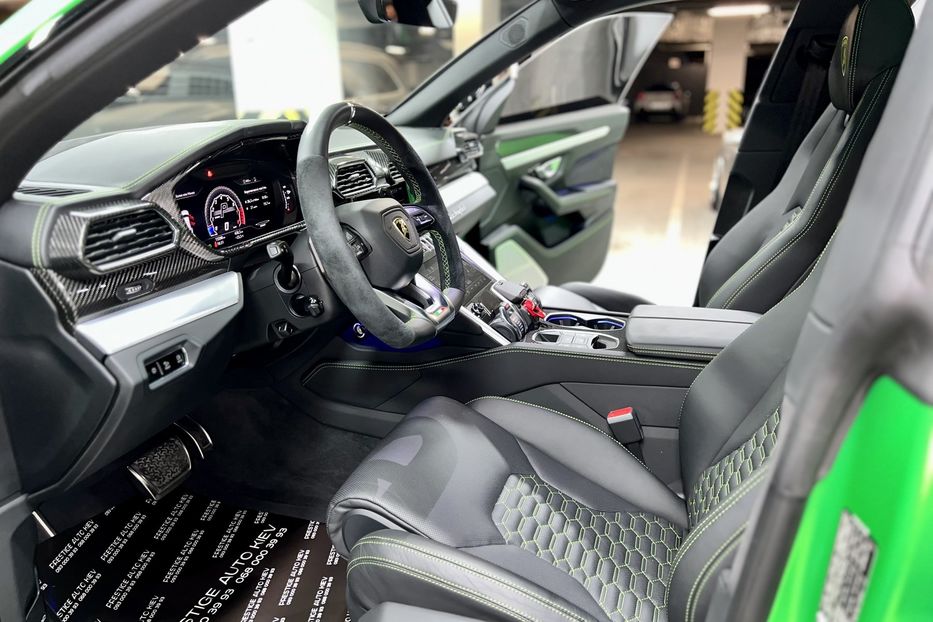 Продам Lamborghini Urus 2020 года в Киеве