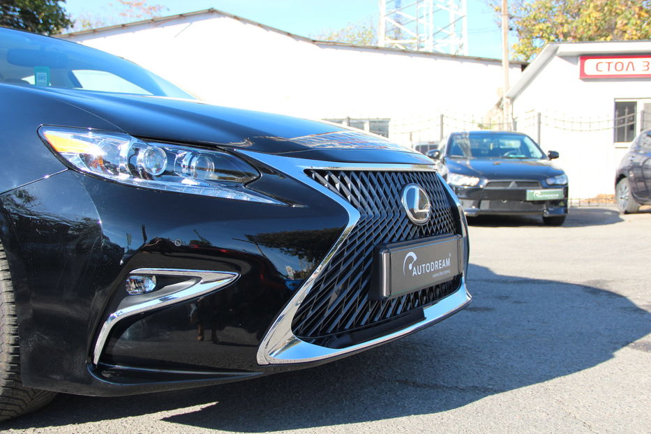 Продам Lexus ES 350 2015 года в Одессе