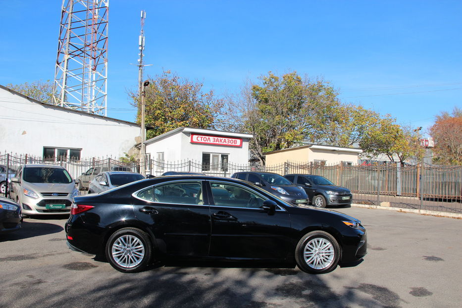 Продам Lexus ES 350 2015 года в Одессе