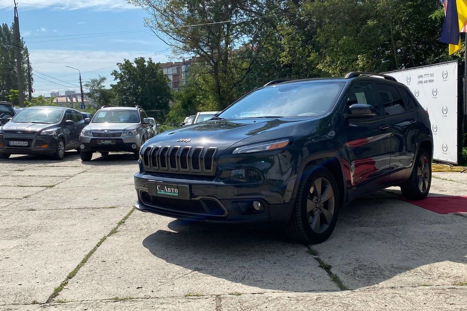 Продам Jeep Cherokee 2016 года в Черновцах