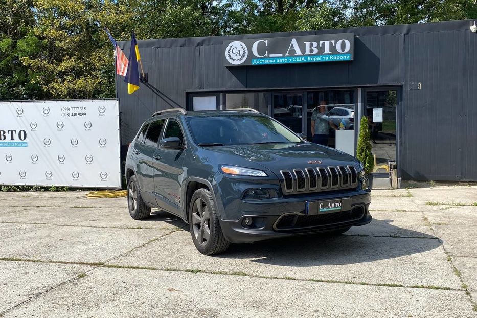 Продам Jeep Cherokee 2016 года в Черновцах