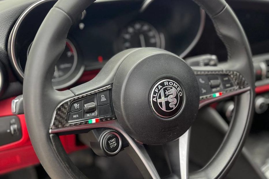 Продам Alfa Romeo Giulia 2018 года в Черновцах