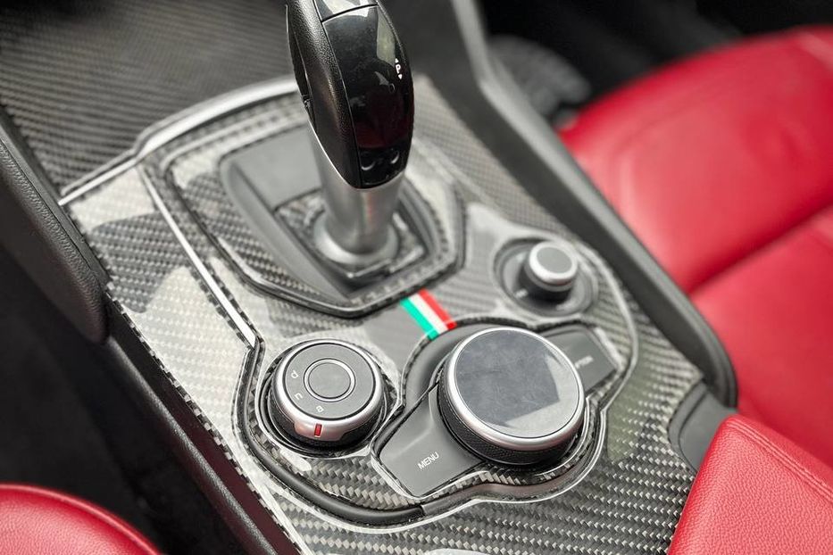 Продам Alfa Romeo Giulia 2018 года в Черновцах
