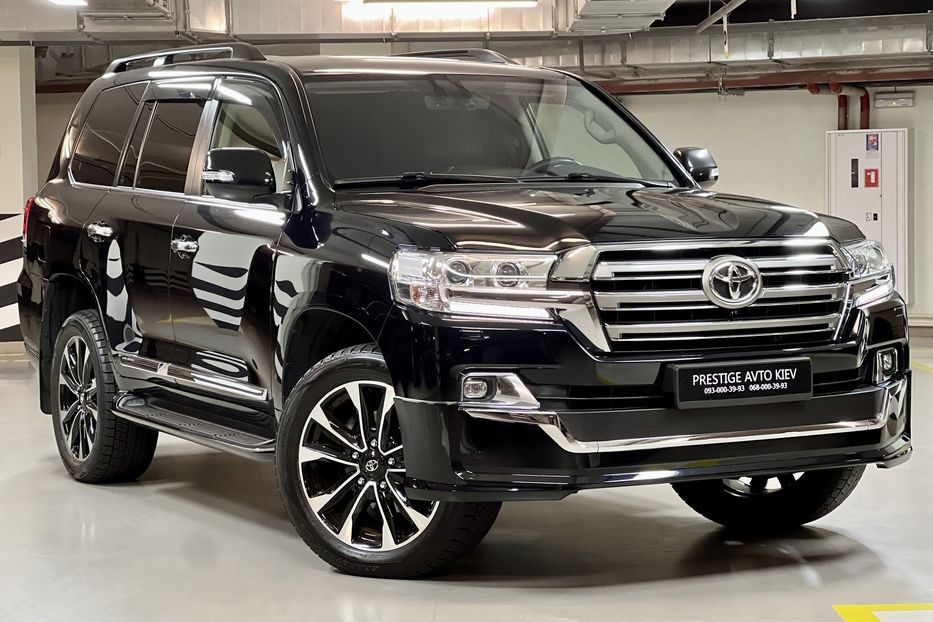 Продам Toyota Land Cruiser 200 2019 года в Киеве