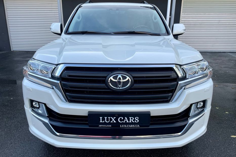 Продам Toyota Land Cruiser 200 2019 года в Киеве