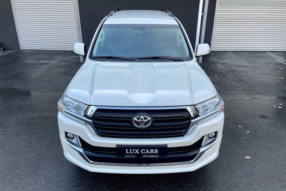 Продам Toyota Land Cruiser 200 2019 года в Киеве