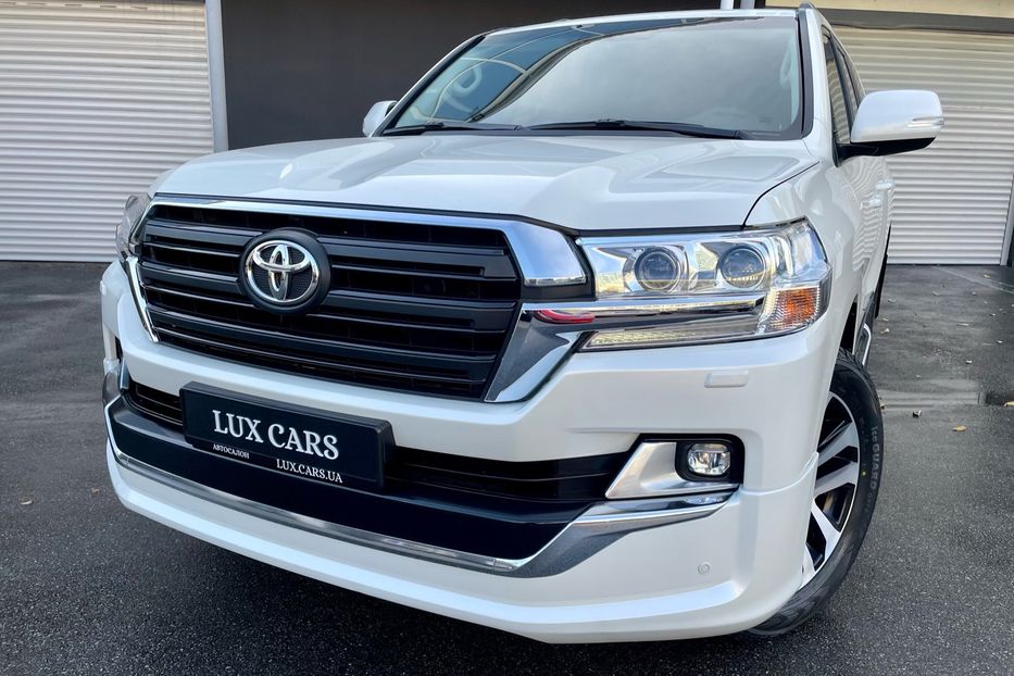 Продам Toyota Land Cruiser 200 2019 года в Киеве