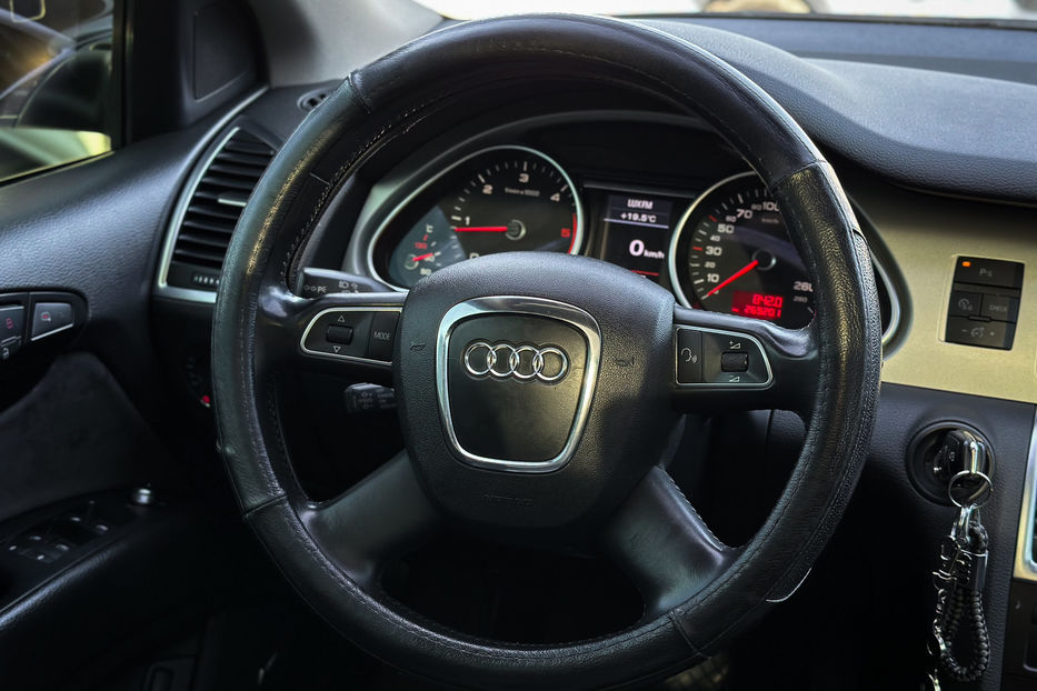 Продам Audi Q7 Premium Plus 2010 года в Черновцах