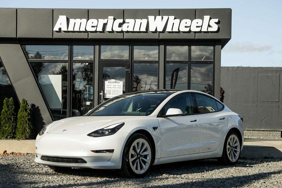 Продам Tesla Model 3 Long Range 2021 года в Черновцах