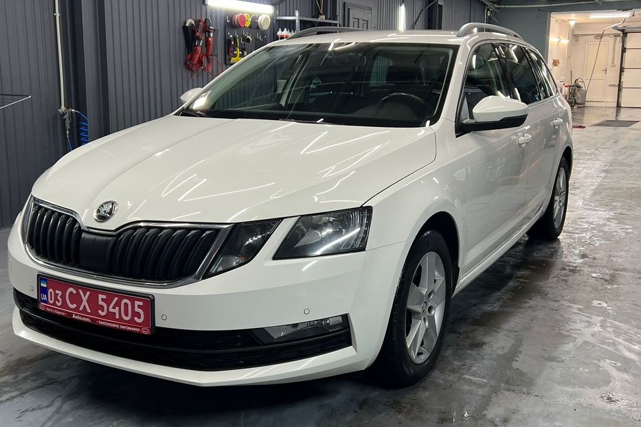 Продам Skoda Octavia A7 2.0 KLIMA NAVI NE MALOVANA  2019 года в Львове