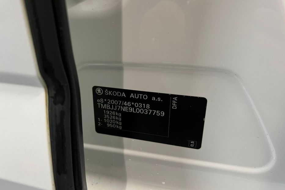 Продам Skoda Octavia A7 2.0 KLIMA NAVI NE MALOVANA  2019 года в Львове