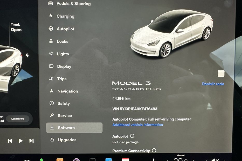 Продам Tesla Model 3 Standart Plus 2019 года в Киеве