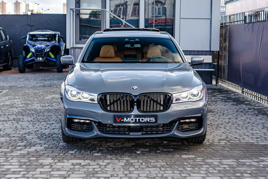 Продам BMW 750 Li Xdrive 2018 года в Киеве