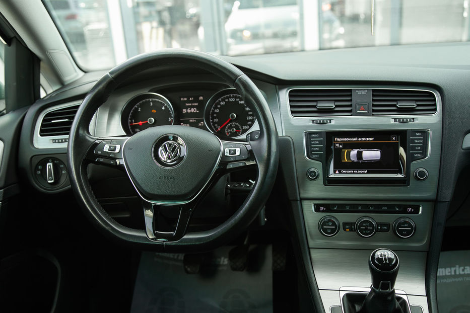 Продам Volkswagen Golf VII 2013 года в Черновцах