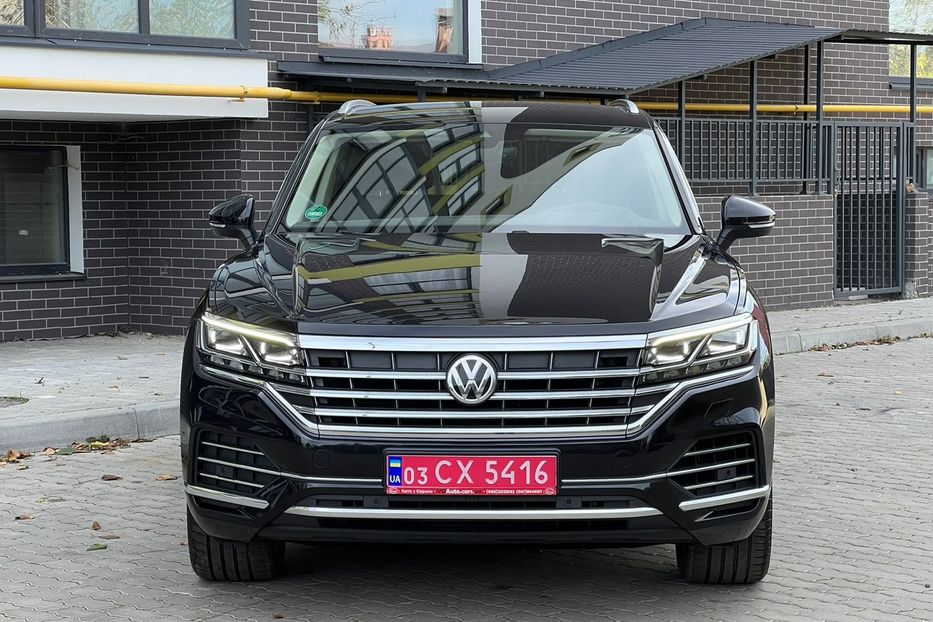 Продам Volkswagen Touareg 3.0 V6 286 к.с TDI  4Motion  2018 года в Львове