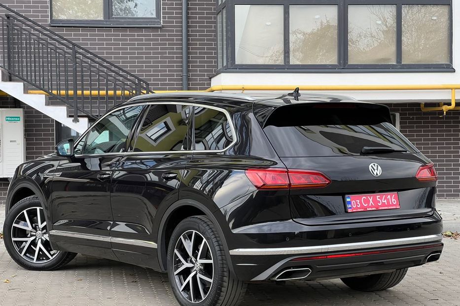 Продам Volkswagen Touareg 3.0 V6 286 к.с TDI  4Motion  2018 года в Львове