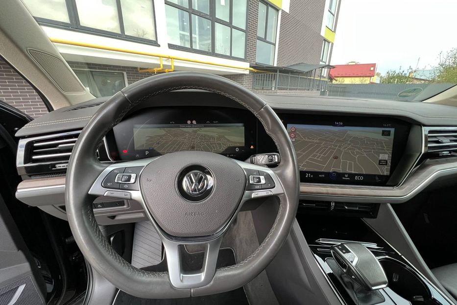 Продам Volkswagen Touareg 3.0 V6 286 к.с TDI  4Motion  2018 года в Львове