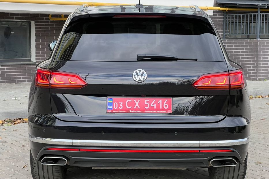 Продам Volkswagen Touareg 3.0 V6 286 к.с TDI  4Motion  2018 года в Львове