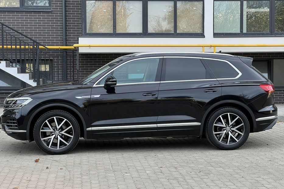 Продам Volkswagen Touareg 3.0 V6 286 к.с TDI  4Motion  2018 года в Львове