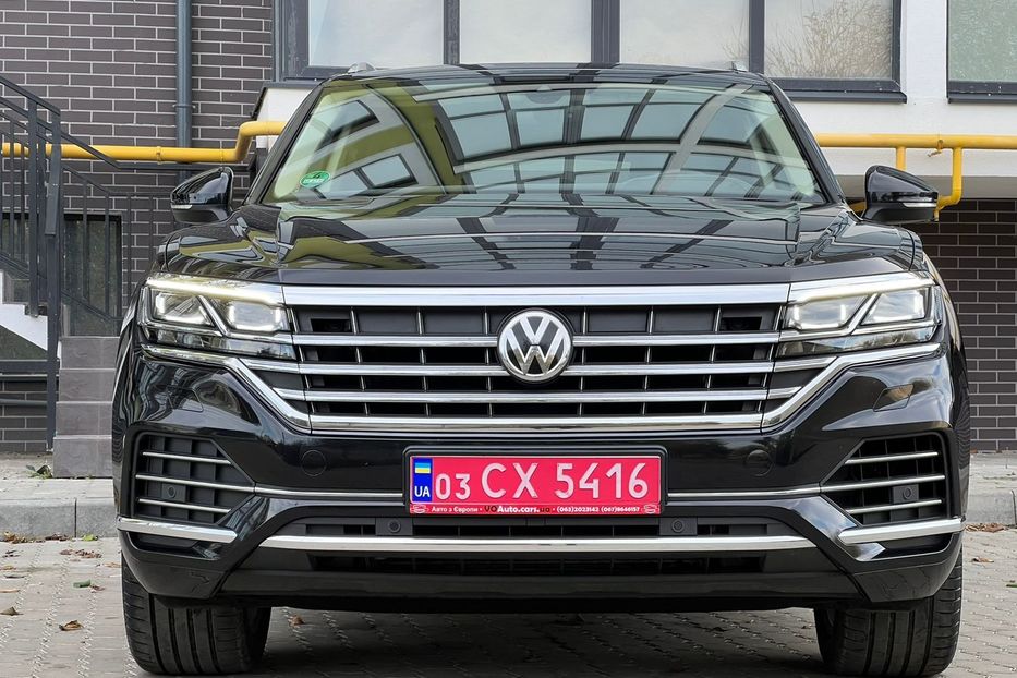 Продам Volkswagen Touareg 3.0 V6 286 к.с TDI  4Motion  2018 года в Львове