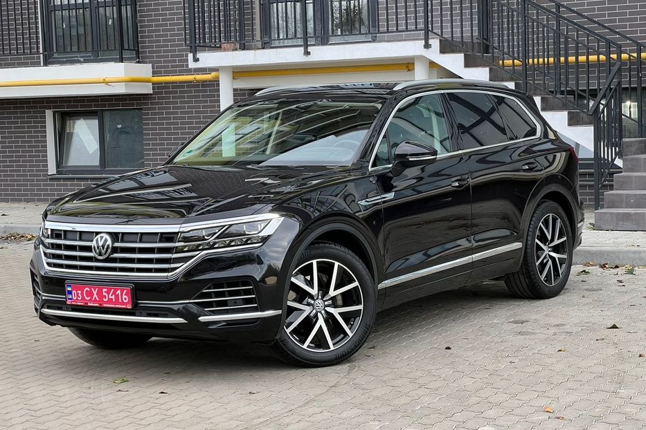 Продам Volkswagen Touareg 3.0 V6 286 к.с TDI  4Motion  2018 года в Львове