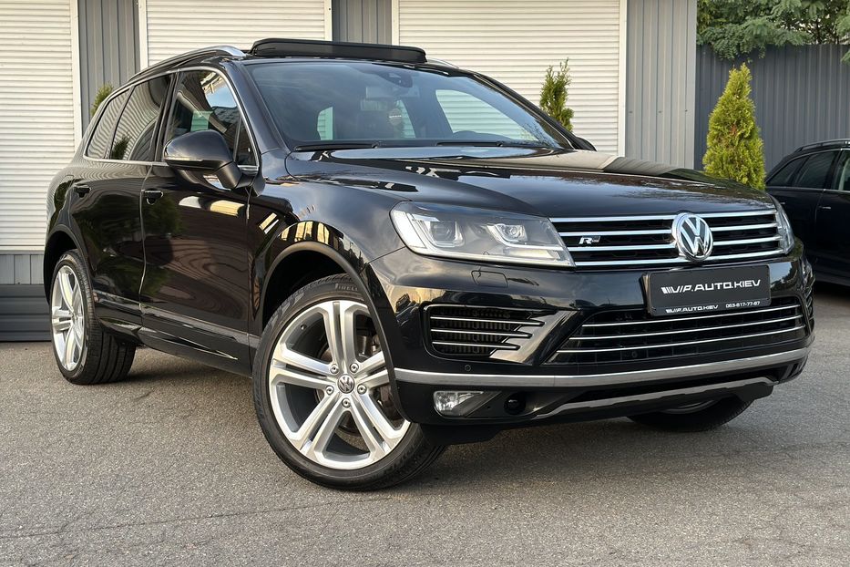 Продам Volkswagen Touareg 3X R-Line 2016 года в Киеве