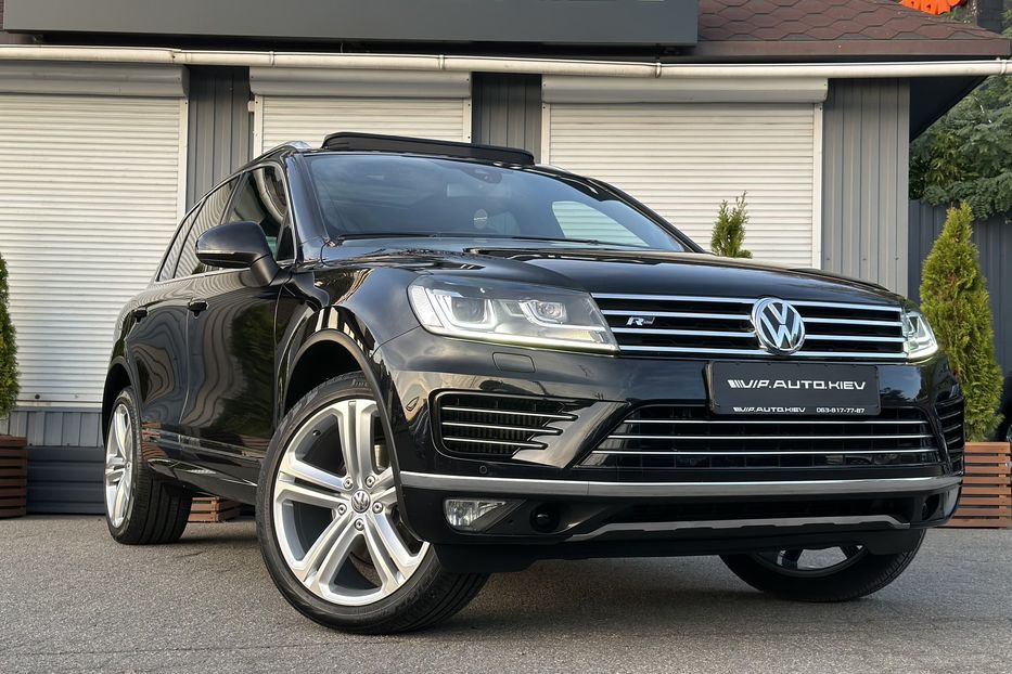 Продам Volkswagen Touareg 3X R-Line 2016 года в Киеве