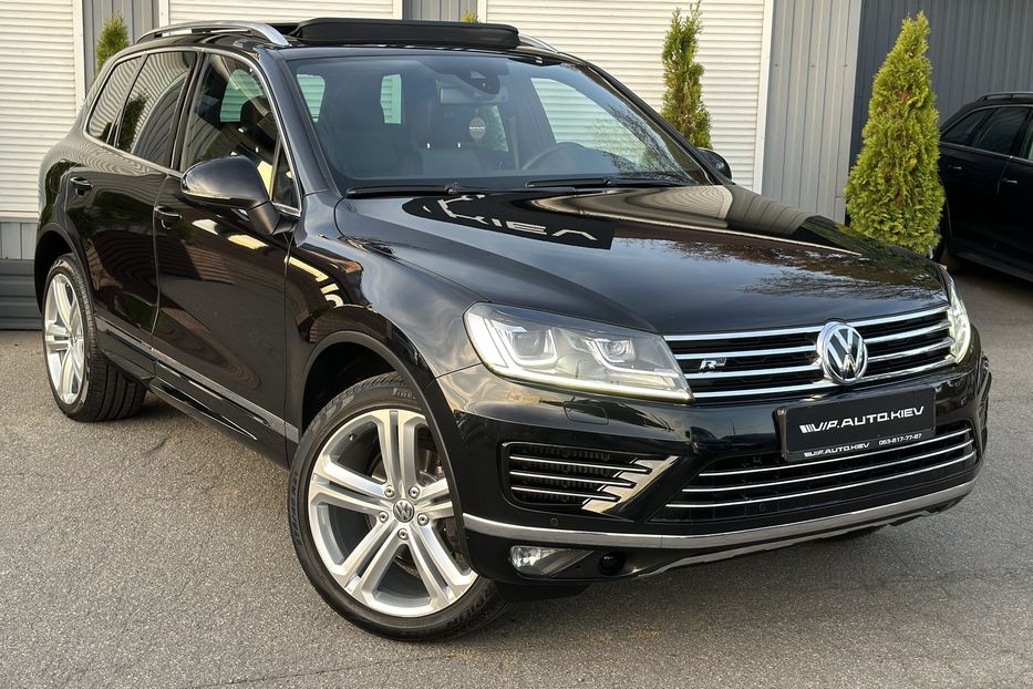 Продам Volkswagen Touareg 3X R-Line 2016 года в Киеве