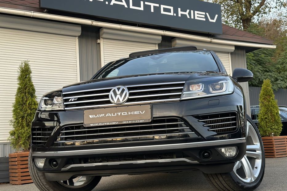 Продам Volkswagen Touareg 3X R-Line 2016 года в Киеве