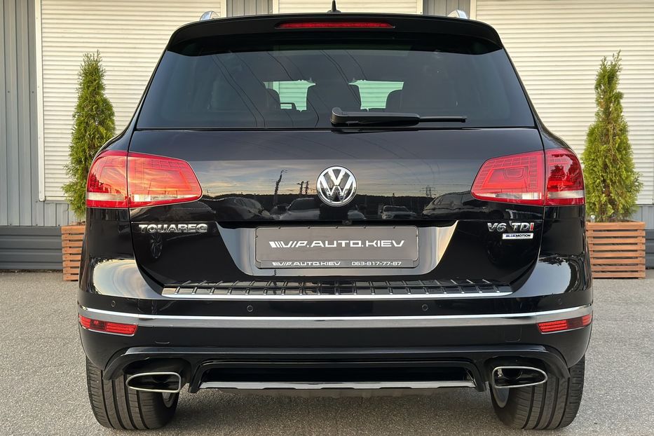 Продам Volkswagen Touareg 3X R-Line 2016 года в Киеве