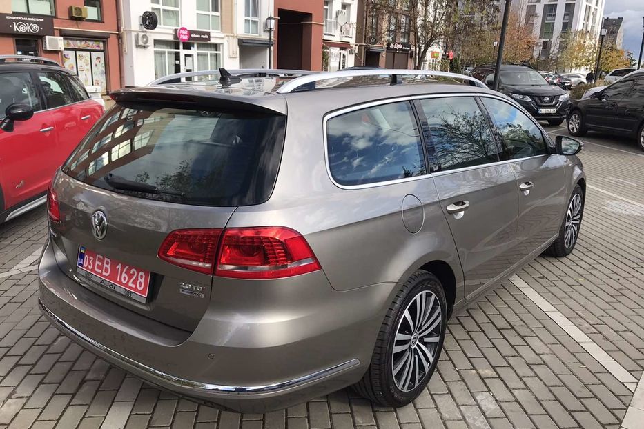 Продам Volkswagen Passat B7 RLine, Highline 130кВт 2014 года в Киеве