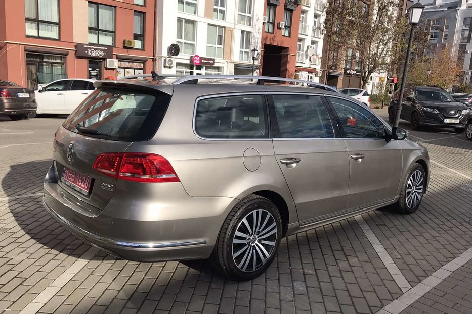 Продам Volkswagen Passat B7 RLine, Highline 130кВт 2014 года в Киеве