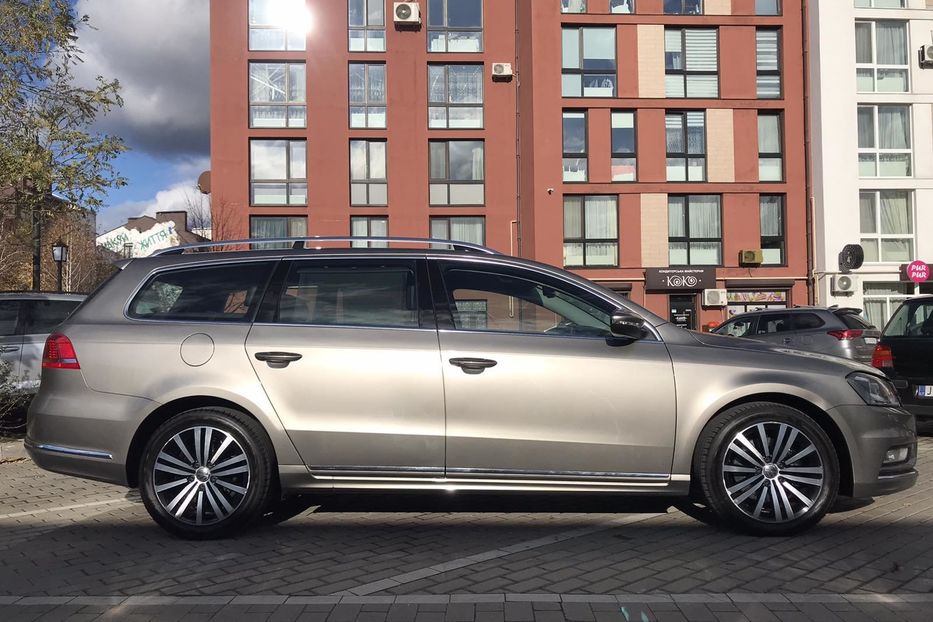 Продам Volkswagen Passat B7 RLine, Highline 130кВт 2014 года в Киеве