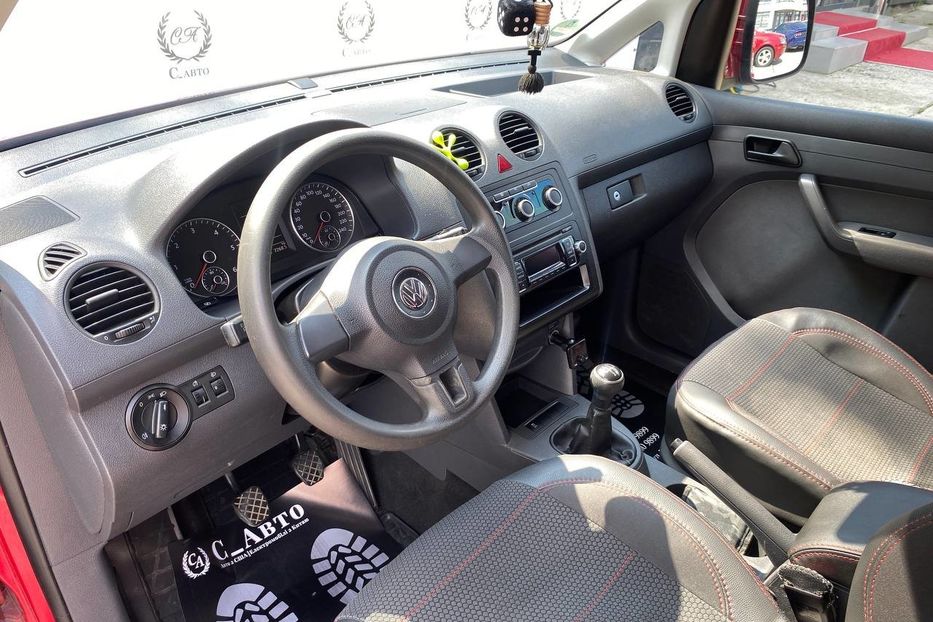 Продам Volkswagen Caddy пасс. 2012 года в Черновцах