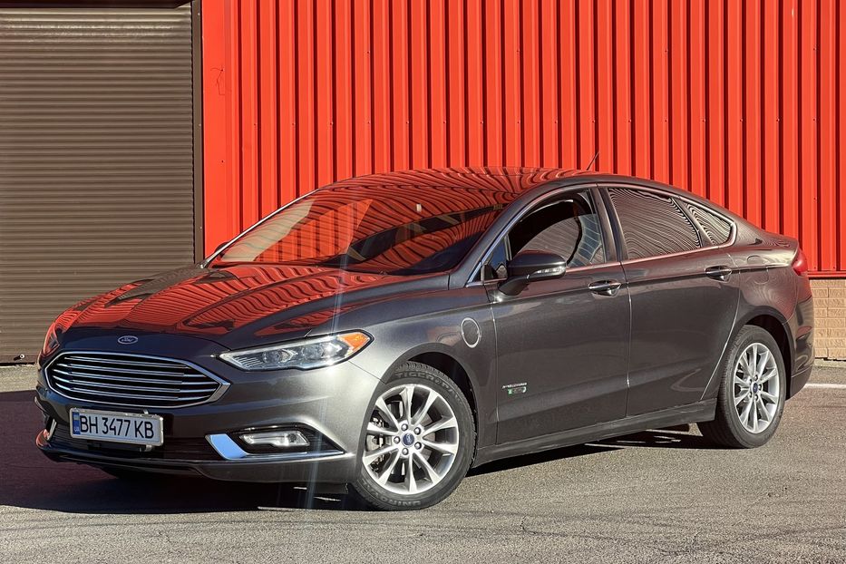 Продам Ford Fusion Plug-in HYBRID  2017 года в Одессе