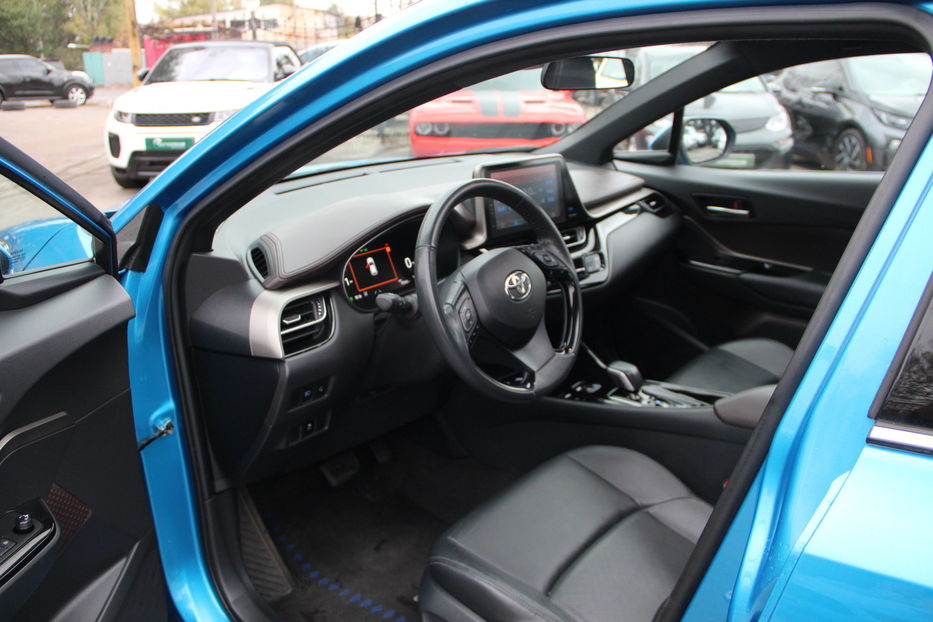 Продам Toyota C-HR EV 2020 года в Одессе
