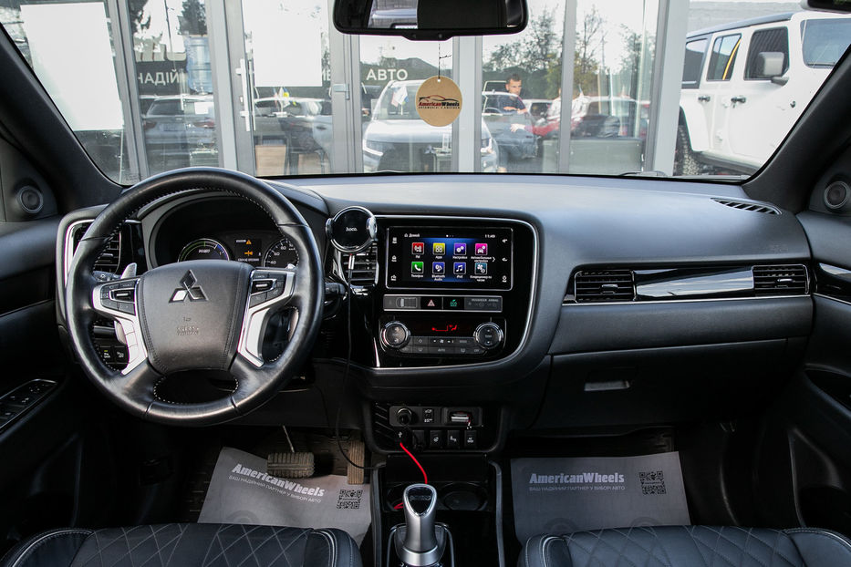 Продам Mitsubishi Outlander PHEV 2019 года в Черновцах