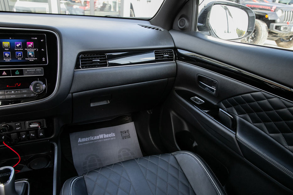 Продам Mitsubishi Outlander PHEV 2019 года в Черновцах