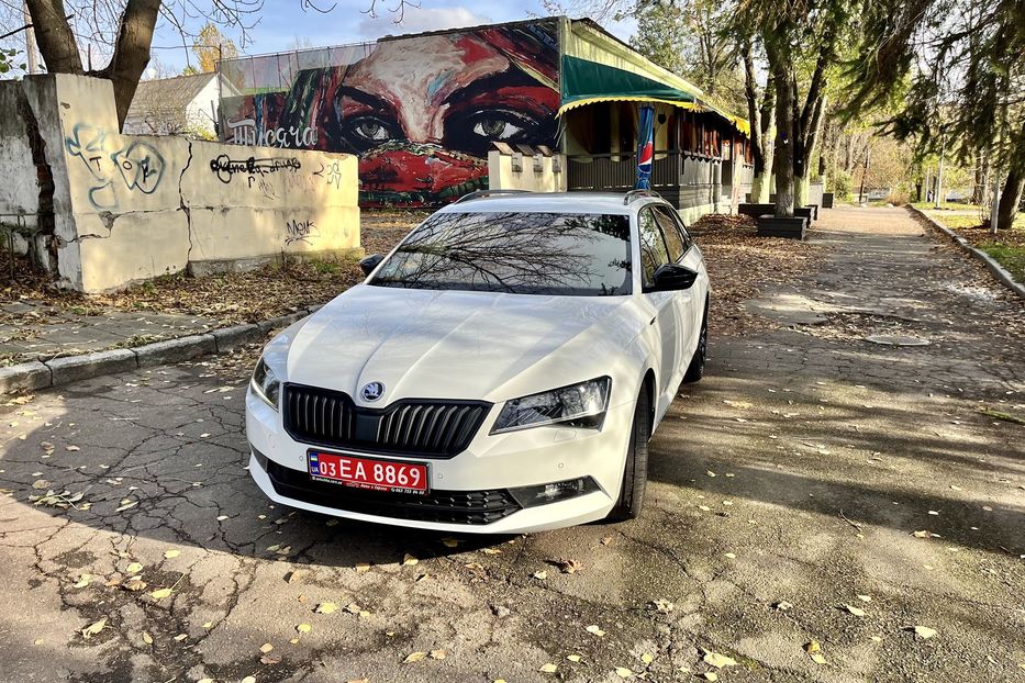 Продам Skoda Superb  SportLine 140kw 4x4 2019 года в Житомире