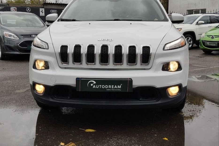Продам Jeep Cherokee LATITUDE 2015 года в Одессе