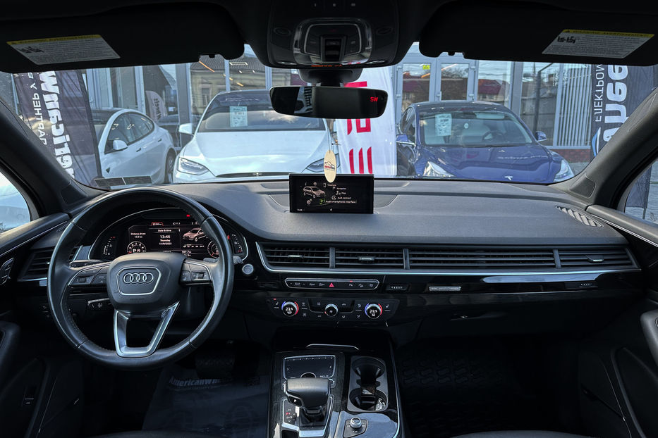 Продам Audi Q7 Premium Plus  2017 года в Черновцах