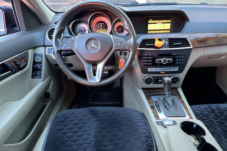 Продам Mercedes-Benz C-Class 4 matic 2012 года в Одессе