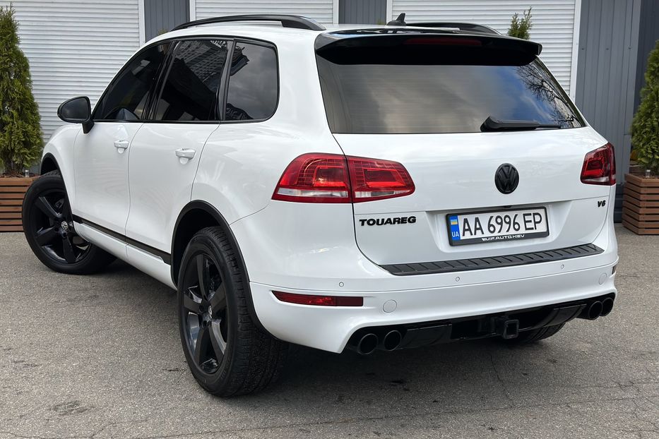 Продам Volkswagen Touareg Exclusive 2016 года в Киеве