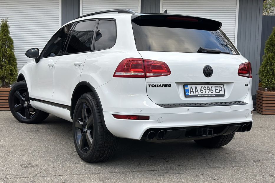 Продам Volkswagen Touareg Exclusive 2016 года в Киеве